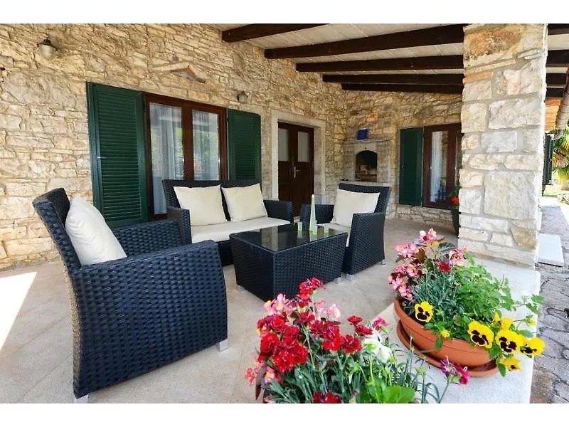 Villa Dina Tar-Vabriga