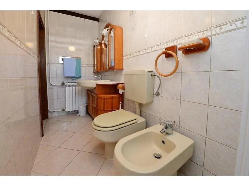 Villa Dina Tar-Vabriga 0*,