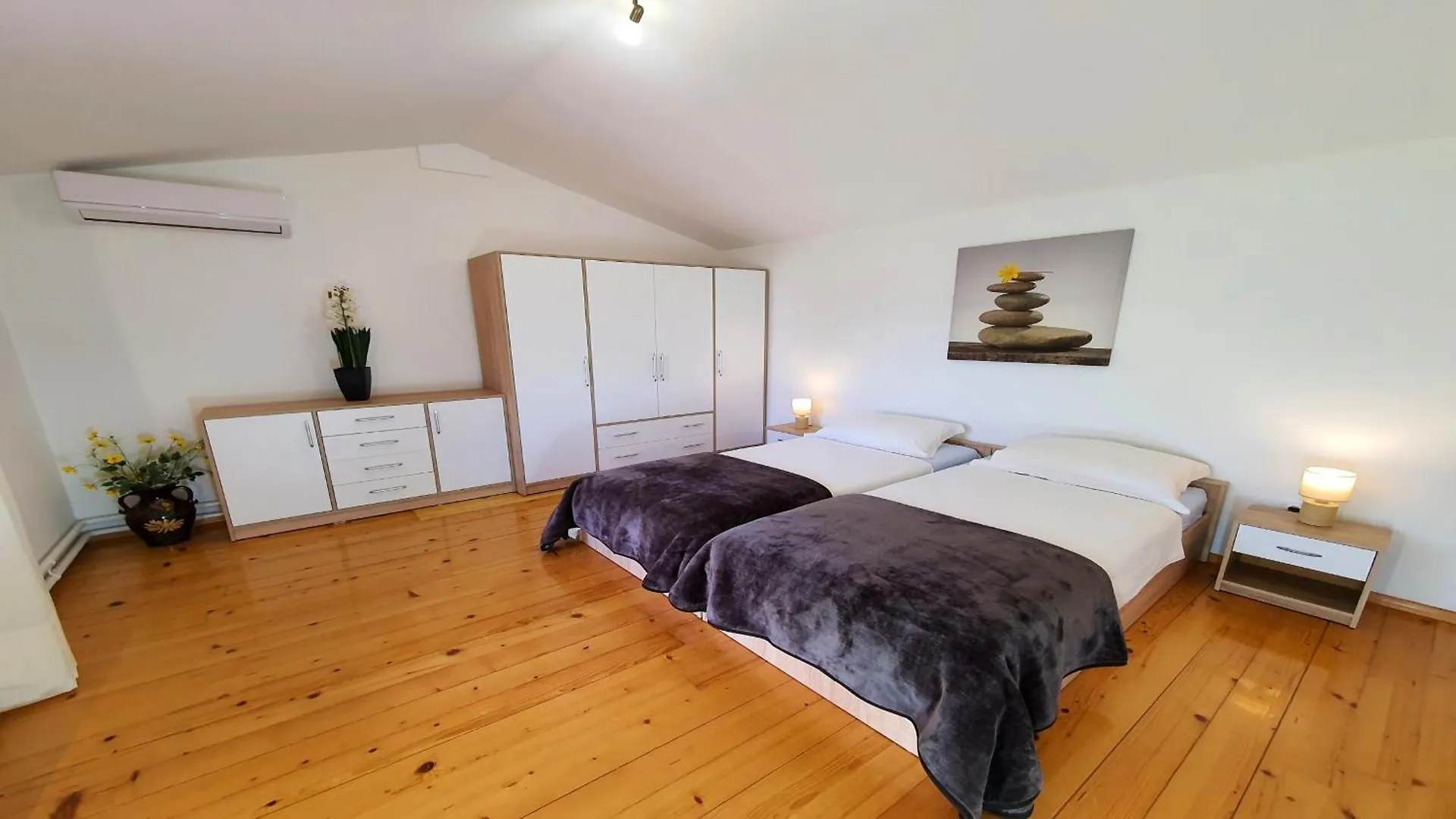Villa Dina Tar-Vabriga 0*,