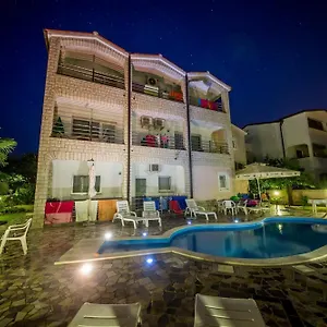 Apartment Baldi -apartmani Danny, Tar-Vabriga